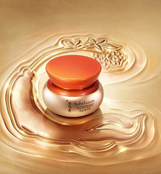 The birth of ABC Ginseng Cream in 1966 became the fertile ground of Sulwhasoo, and the ginseng research has been in pursuit ever since for 50 years. Sulwhasoo presents Concentrated Ginseng Renewing Cream EX image