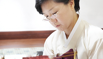매듭장 전수교육 조교 박선경