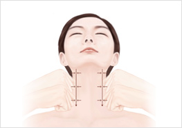 STEP5 - 목을 뒤로 젖힌 뒤 목에 돌출된 부위를 위에서 아래로 꼬집듯이 집어줍니다