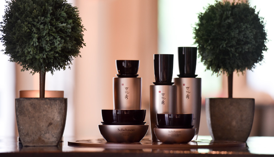 The new, third-generation Sulwhasoo Timetreasure Line image