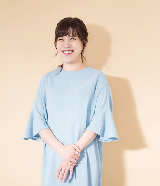 Writer Hwang Kyung Shin