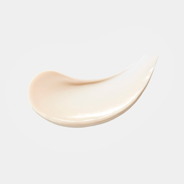 Concentrated Ginseng Renewing Eye Cream texture